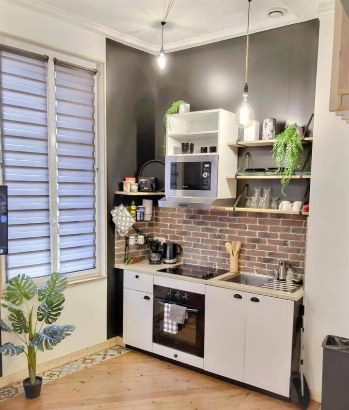 Halte - Illinois Apartment *